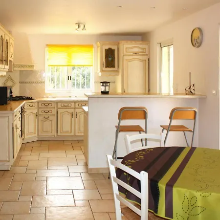 Vakantiehuis Holiday Home L'Olivier - Max270 *